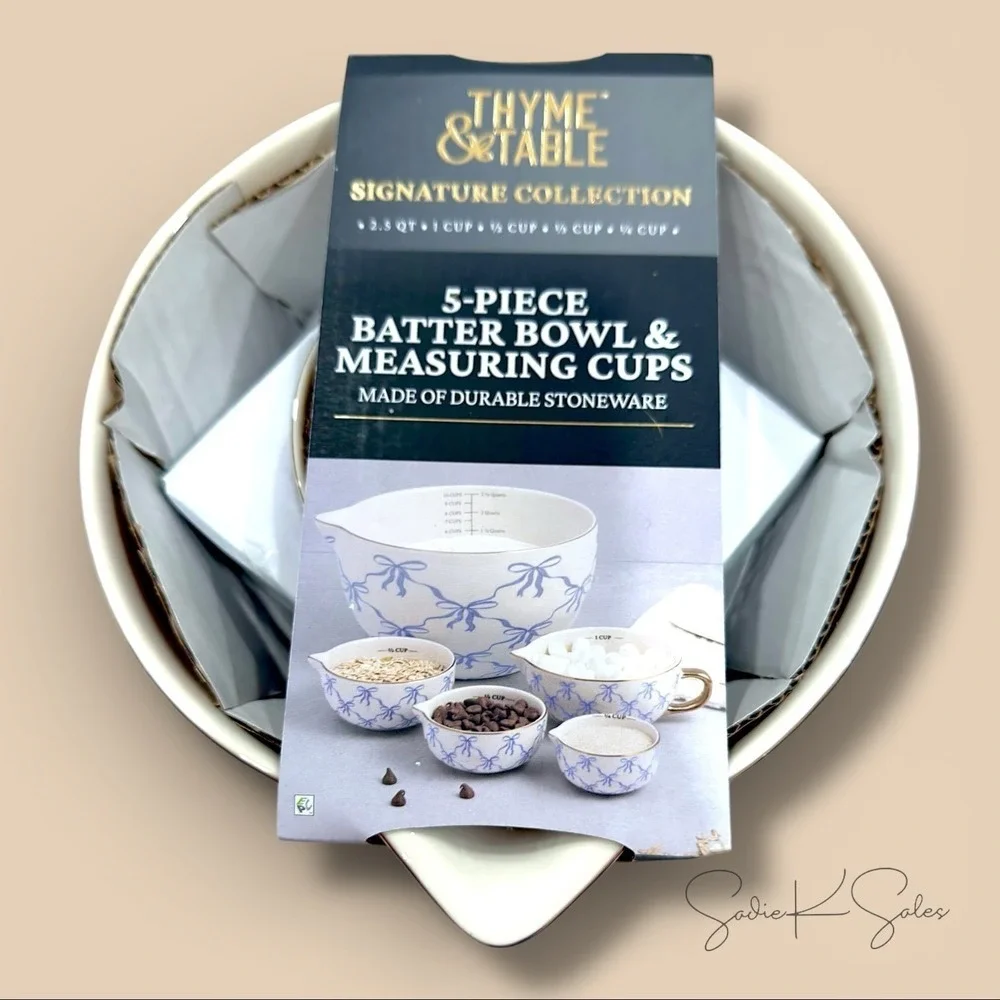 Thyme & Table Blue Bow 5-Piece Ceramic Mixing Bowl & Measuring Cup Set